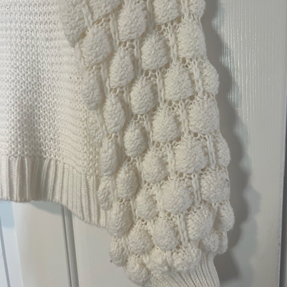 RD Style Bubble Sleeve Sweater - Picture 2 of 3